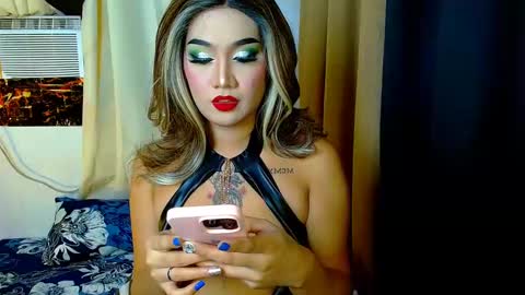 Snapshot of tiarrafoxs chatting on 01/05/25, 07:39 tiarrafoxs online show from 01/05/25, 07:39