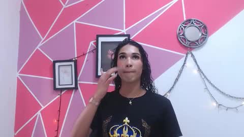 Snapshot of tifany_adamss chatting on 11/17/25, 08:25 tifany_adamss online show from 11/17/25, 08:25