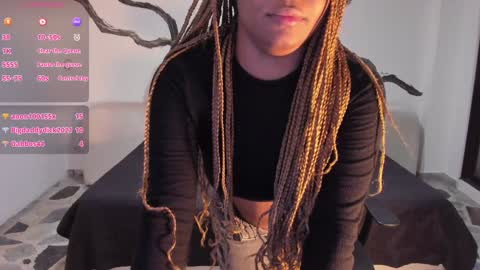 Snapshot of tifanytaylor1_ chatting on 12/29/24, 11:07 TIFF online show from 12/29/24, 11:07