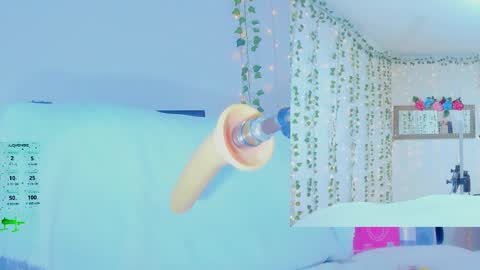 Snapshot of tiffanny_love__ chatting on 10/21/25, 09:10 Tiffanny online show from 10/21/25, 09:10