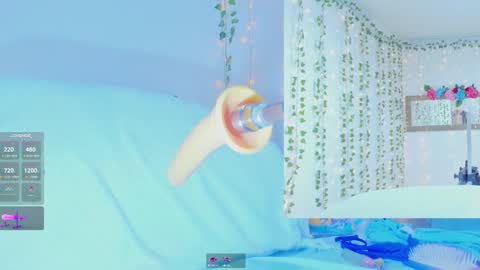 Snapshot of tiffanny_love__ chatting on 11/04/25, 09:08 Tiffanny online show from 11/04/25, 09:08