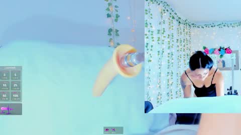 Snapshot of tiffanny_love__ chatting on 11/18/25, 09:03 Tiffanny online show from 11/18/25, 09:03