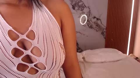 Snapshot of tiffany_lee6 chatting on 10/07/25, 03:04 STEFANNY WELL online show from 10/07/25, 03:04