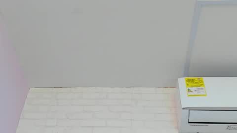 Snapshot of tiffany_mendez chatting on 09/20/25, 12:06 tiffany_mendez online show from 09/20/25, 12:06
