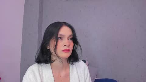 Snapshot of tiffany_mendez chatting on 09/30/25, 12:10 tiffany_mendez online show from 09/30/25, 12:10