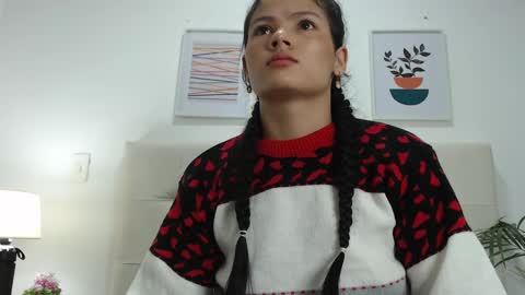 Snapshot of tiffanyfox_1 chatting on 01/31/25, 10:31 Tifanny Fox online show from 01/31/25, 10:31