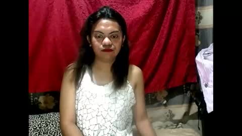 Snapshot of tight_christine chatting on 01/20/25, 05:15 tight_christine online show from 01/20/25, 05:15