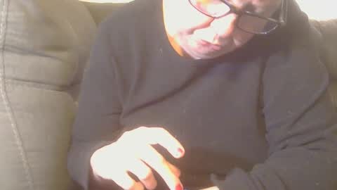 Snapshot of tight_kitty55 chatting on 12/13/24, 07:43 tight Kitty55 online show from 12/13/24, 07:43