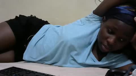 Snapshot of tight_pussie chatting on 11/06/25, 09:59 tight_pussie online show from 11/06/25, 09:59