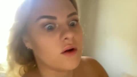 Lexi online show from 02/11/25, 03:40