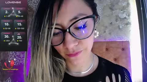 Snapshot of tila_tequila15 chatting on 12/20/24, 03:53 TILA TEQUILA online show from 12/20/24, 03:53