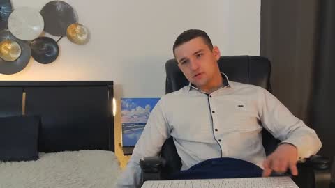 ask me online show from 01/12/25, 07:21