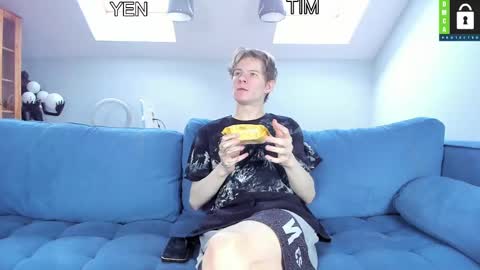 Snapshot of tim_milll chatting on 03/07/25, 10:35 Tim online show from 03/07/25, 10:35
