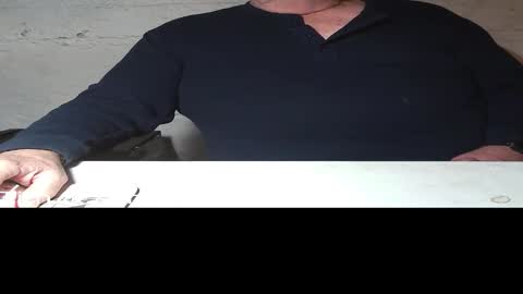 Snapshot of timamanda chatting on 10/28/25, 03:14 Tim Amanda online show from 10/28/25, 03:14