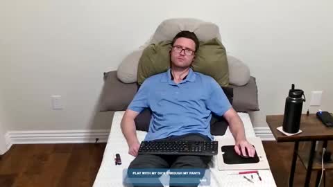 Snapshot of timelord157501 chatting on 11/08/25, 04:07 TimeLordRaps online show from 11/08/25, 04:07