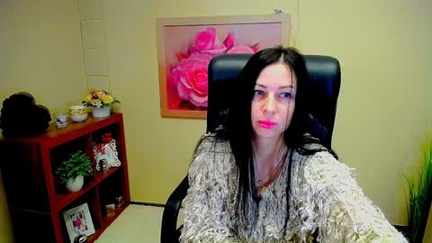 Snapshot of timeparadice chatting on 01/17/25, 08:13 Luisa online show from 01/17/25, 08:13