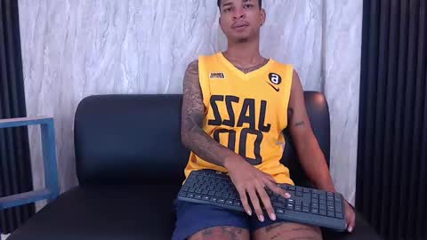 Snapshot of timmcloud chatting on 10/14/25, 11:22 Timm online show from 10/14/25, 11:22