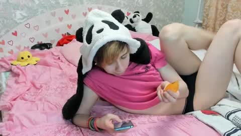 Snapshot of timothy_fox chatting on 02/18/25, 05:42 Timothy Fox online show from 02/18/25, 05:42