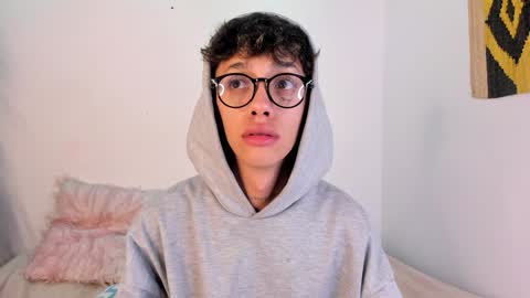 Timothy 21 years old online show from 12/18/24, 01:48