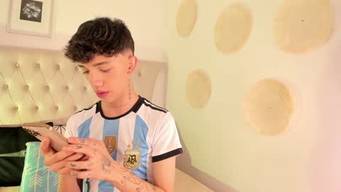 Timothy 21 years old online show from 12/31/24, 06:48