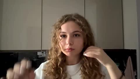 Cara online show from 10/27/25, 09:24