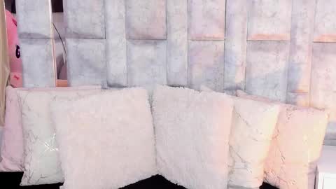 Snapshot of tina_noa chatting on 09/16/25, 11:33 Tina noa online show from 09/16/25, 11:33