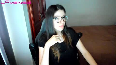Snapshot of tinaricci chatting on 09/30/25, 06:35 Tina online show from 09/30/25, 06:35