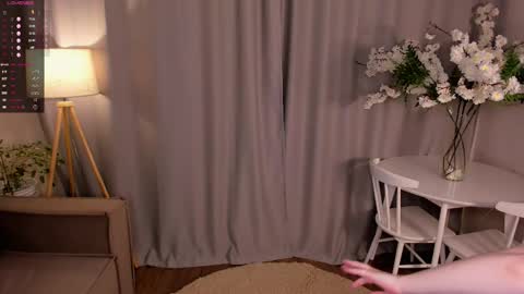 Annie online show from 10/16/25, 10:11