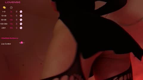 Polly online show from 10/26/25, 09:31