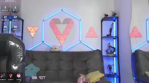 tiny_vixen_ online show from 09/08/25, 02:27