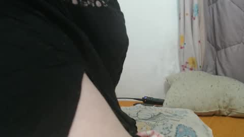 Snapshot of tinyslut66 chatting on 09/22/25, 09:44 tinyslut66 online show from 09/22/25, 09:44