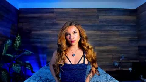 Instagram  tinyw0nder online show from 10/15/25, 09:59