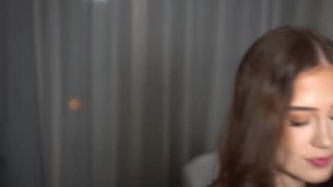 Lili online show from 11/07/25, 06:19