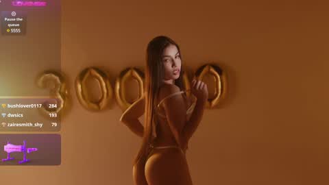 Snapshot of tiphani_walker_ chatting on 12/18/24, 03:04 Tiphani Walker online show from 12/18/24, 03:04