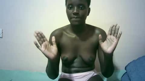 Snapshot of tishah chatting on 10/18/25, 06:58 Roshan online show from 10/18/25, 06:58