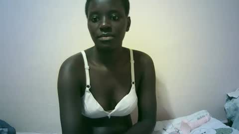 Snapshot of tishah chatting on 10/23/25, 05:29 Roshan online show from 10/23/25, 05:29