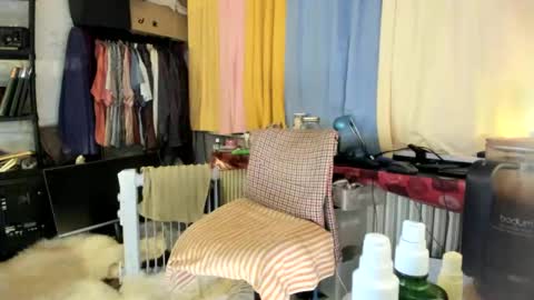 Snapshot of tittkiss chatting on 01/31/25, 08:32 liebe es mich nackt vor der cam zu zeigen online show from 01/31/25, 08:32