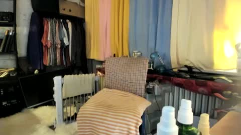 Snapshot of tittkiss chatting on 03/06/25, 10:20 liebe es mich nackt vor der cam zu zeigen online show from 03/06/25, 10:20