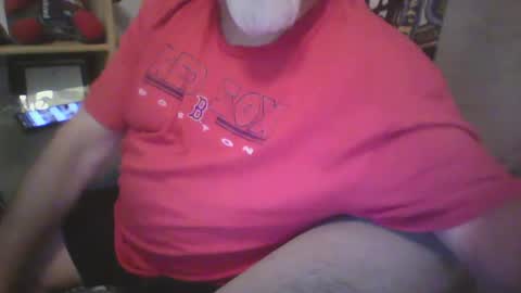 Snapshot of tittyloverr69 chatting on 12/18/24, 07:26 tittyloverr69 online show from 12/18/24, 07:26