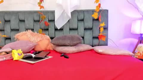 Tivizay online show from 10/29/25, 02:41