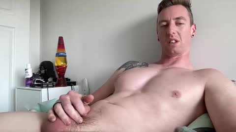 Snapshot of tjblizzard94 chatting on 02/05/25, 05:30 FitAus94 online show from 02/05/25, 05:30