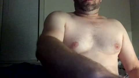 Snapshot of tjo01 chatting on 09/21/25, 12:12 tjo01 online show from 09/21/25, 12:12