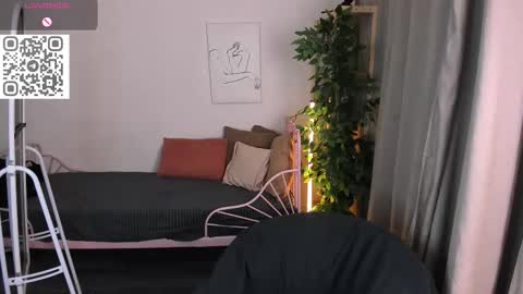 2 GMT Mo Tu We Th Fr 10am-4am online show from 11/07/25, 10:21