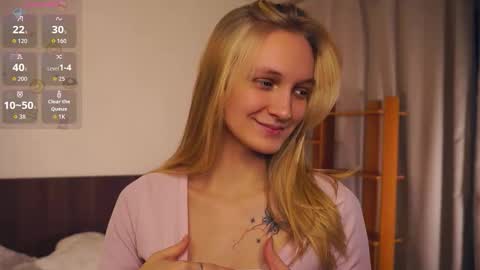 Snapshot of tobicovitt chatting on 11/19/25, 06:35 Mary online show from 11/19/25, 06:35