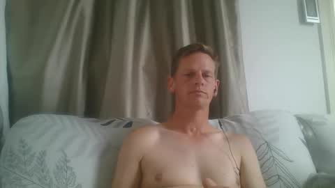 Snapshot of toby1530 chatting on 01/24/25, 11:45 Kiwiboy online show from 01/24/25, 11:45
