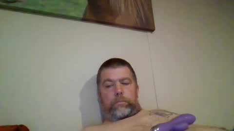 Snapshot of toelicker4u2cme chatting on 10/08/25, 03:31 looking to get off for you online show from 10/08/25, 03:31
