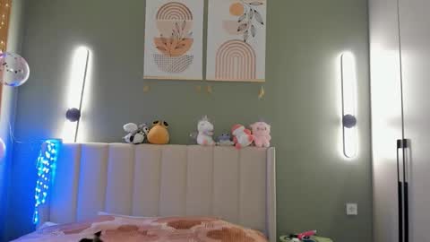 Snapshot of tokipokki chatting on 11/10/25, 12:42 Toki online show from 11/10/25, 12:42