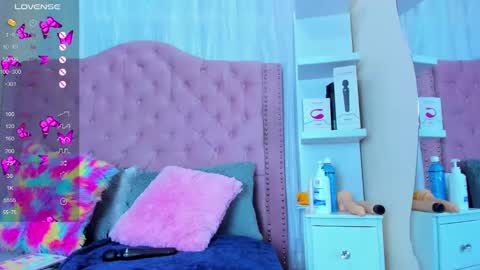 Snapshot of tokito_mitsuri chatting on 12/05/24, 01:49 tokito mitsuri online show from 12/05/24, 01:49