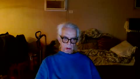 tom112292014 online show from 11/22/25, 02:10