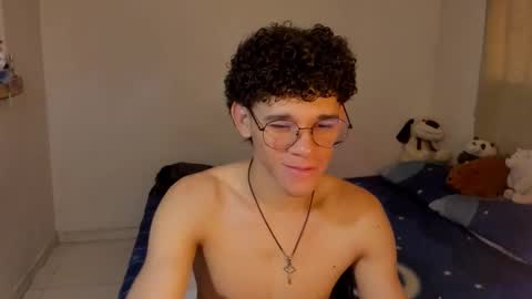 Tom Blue online show from 10/28/25, 01:03